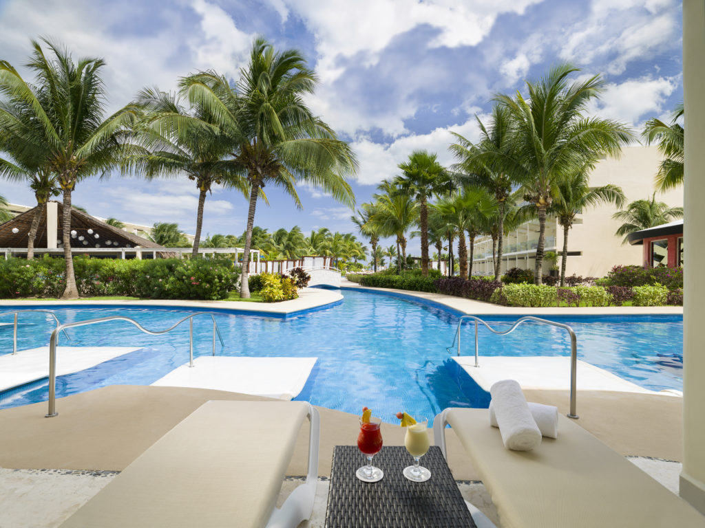 Cancun All Inclusive Resorts With Swim Up Rooms